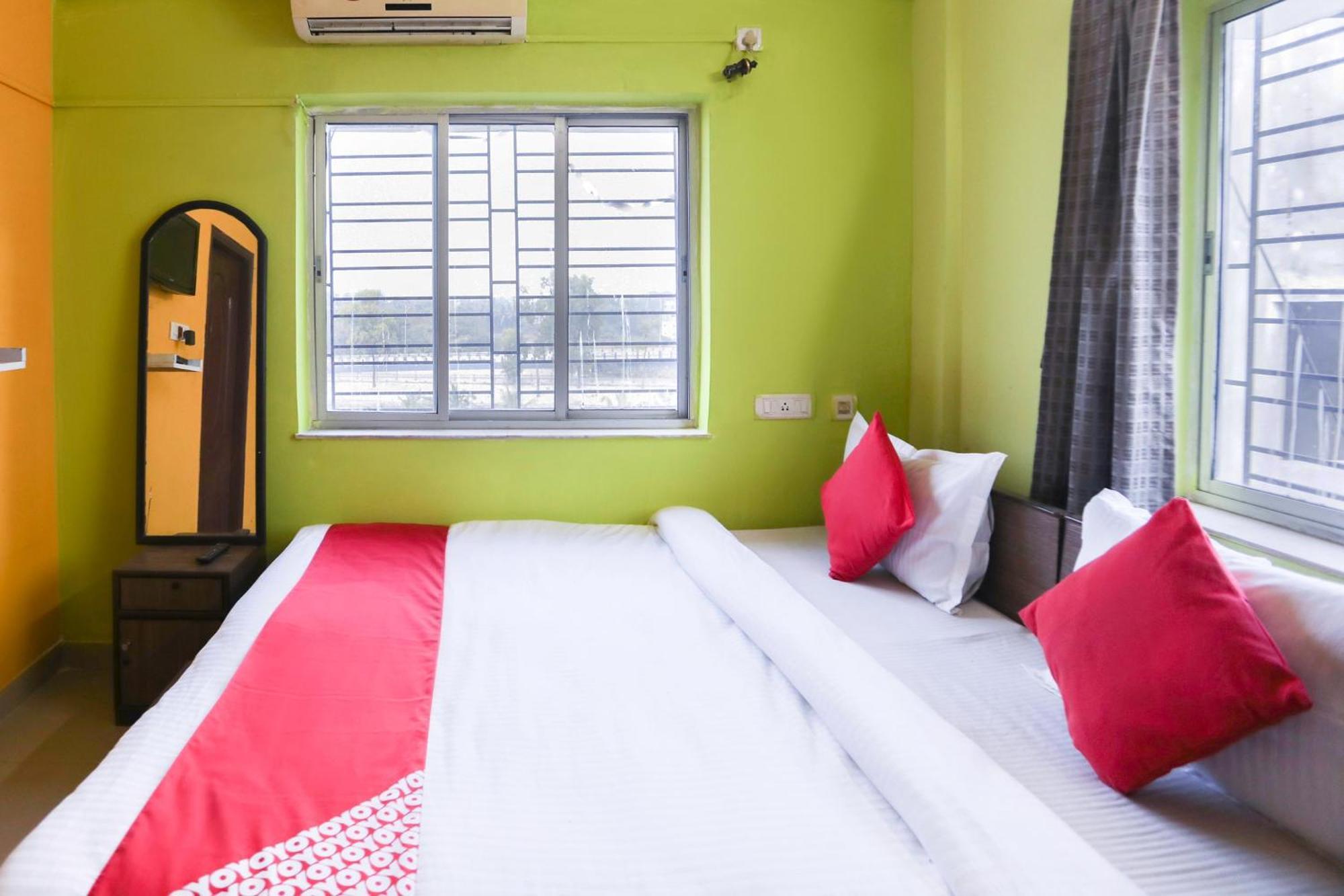Hotel O City Palace Kolkata Bagian luar foto